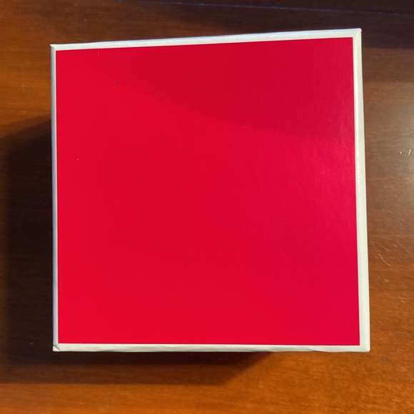 Stunning Rare Vintage Filigree Enamelled Flower Brooch in Gold-Tone. - Picture 9 of 9